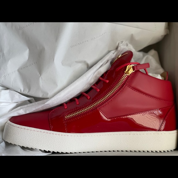 Giuseppe - Picture 5 of 10